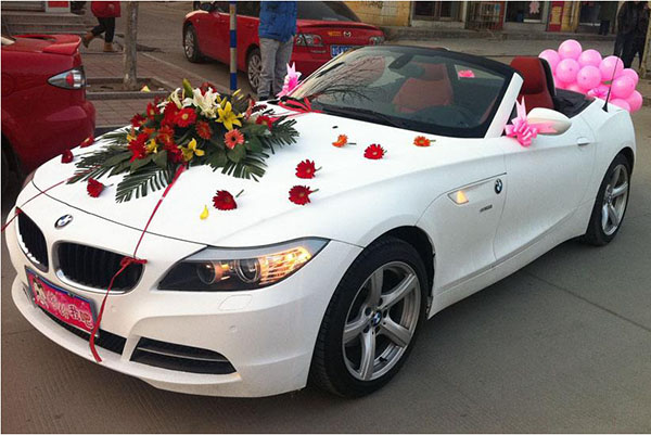 寶馬跑車(chē)婚禮花車(chē)